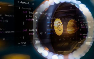 垦利 api php源码,下载的php源码怎么运行呢？